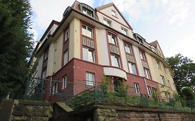 L8 Street - Kaiser-Friedrich-Strasse 131